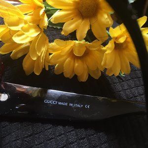 gucci shades red and green